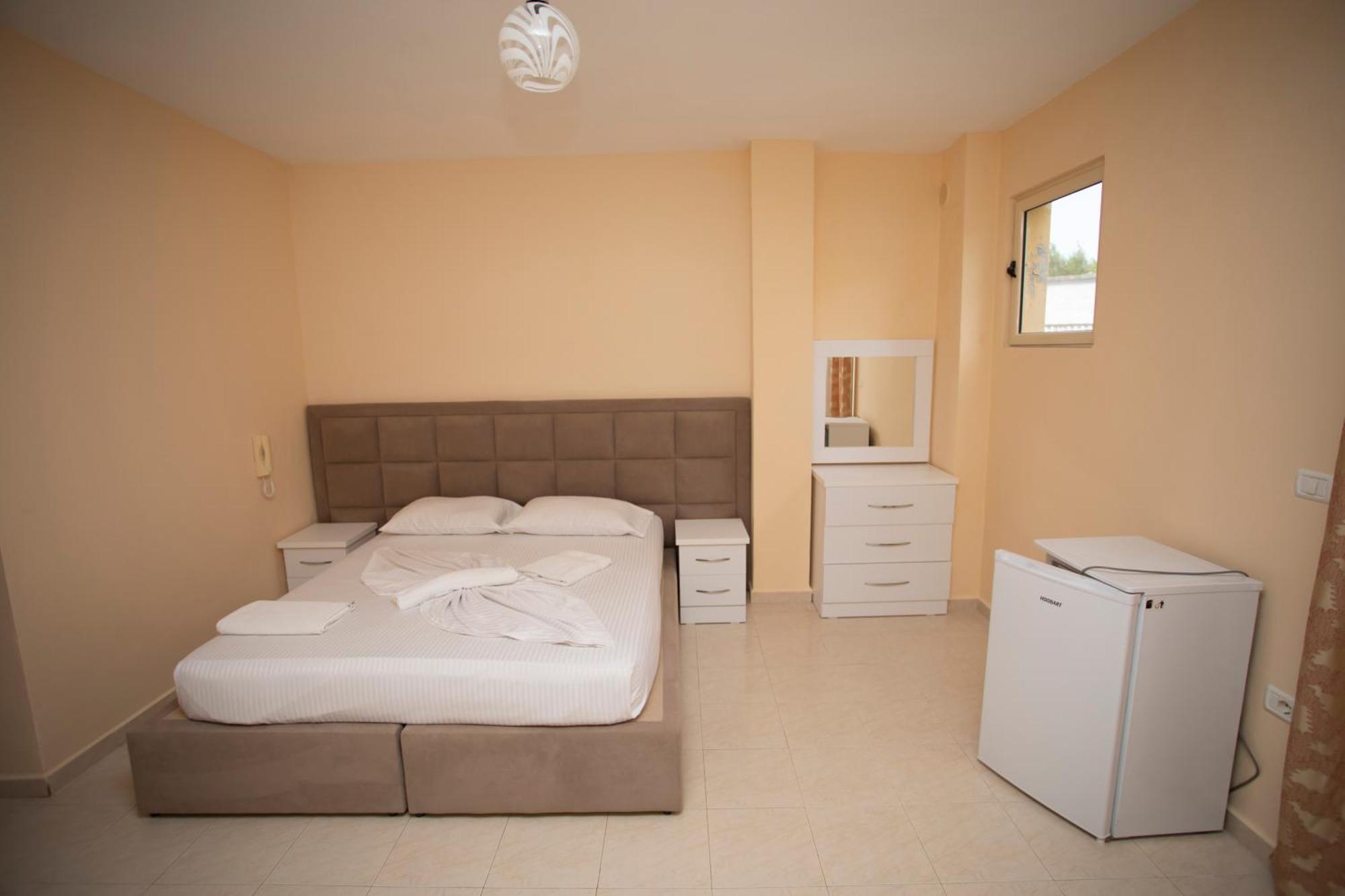 Hotel Sunrise Голем Экстерьер фото