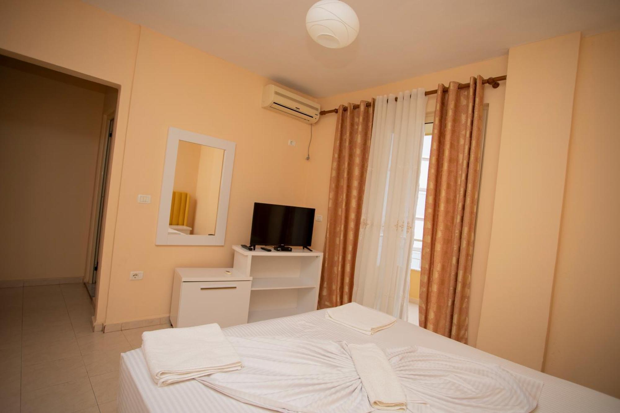 Hotel Sunrise Голем Экстерьер фото