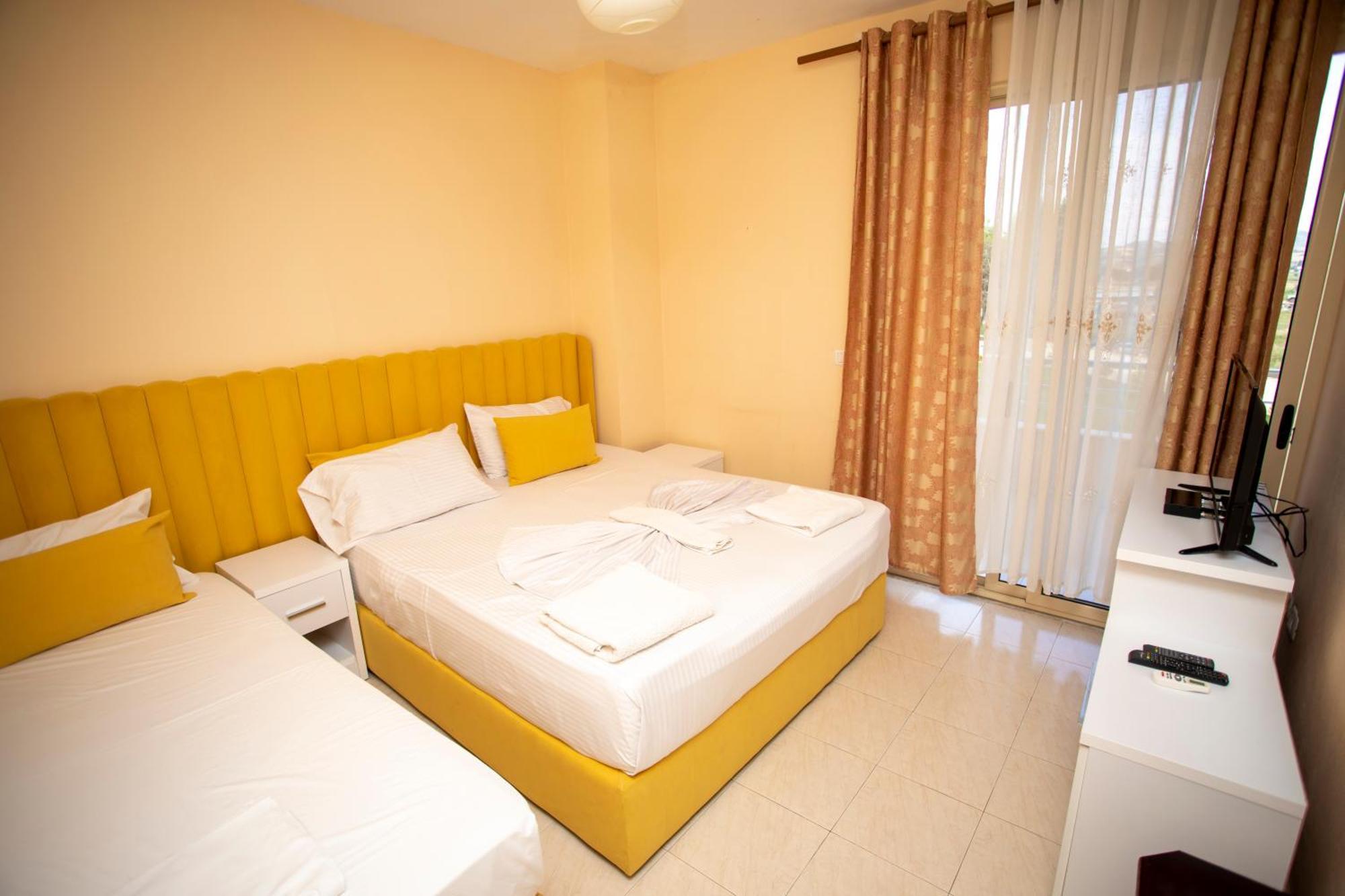 Hotel Sunrise Голем Экстерьер фото
